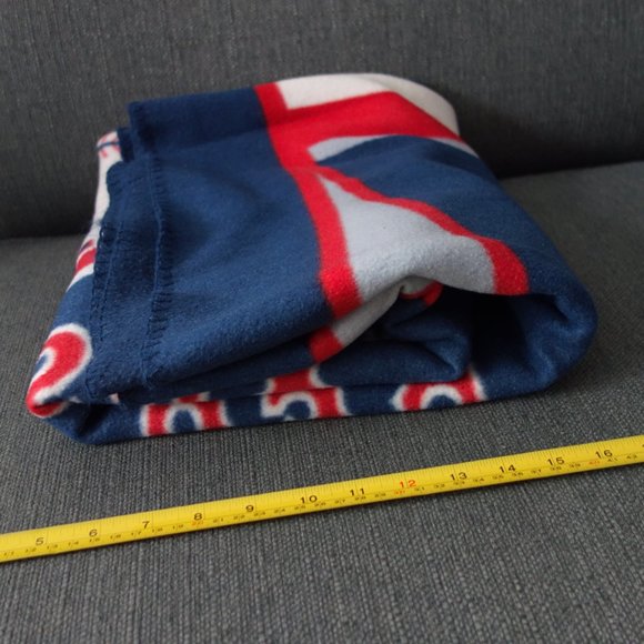 Boston Red Sox Blanket 46 inches by 52 inches - Picture 5 of 6